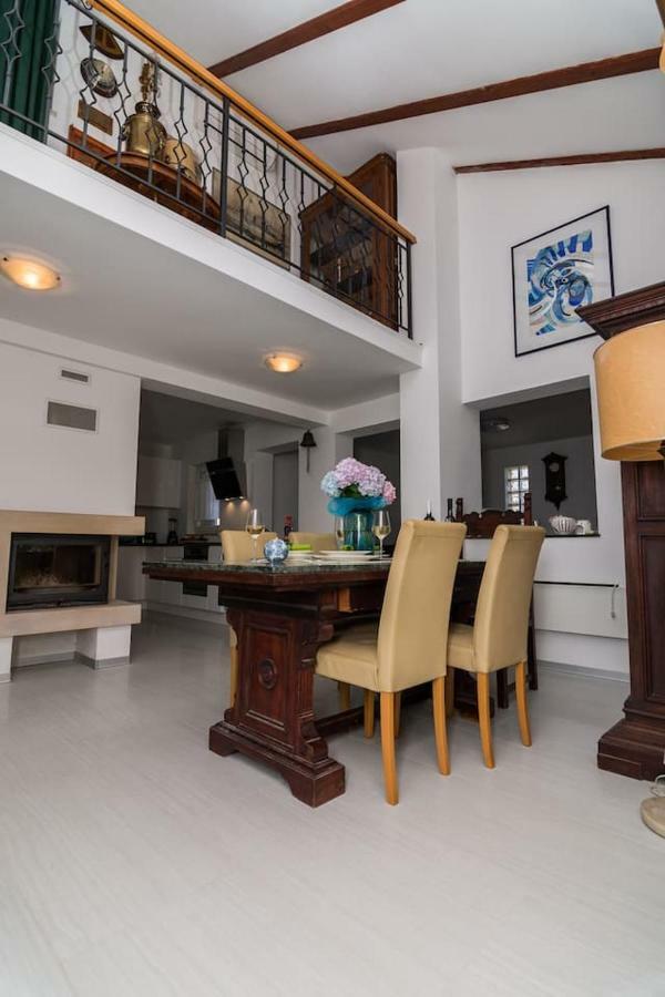 Apartment Sun View Mali Lošinj Esterno foto