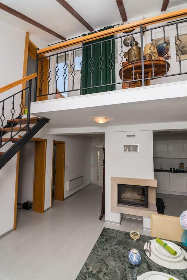 Apartment Sun View Mali Lošinj Esterno foto